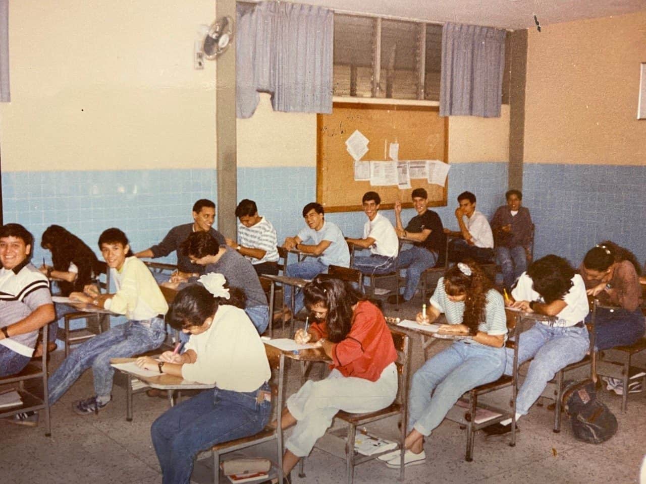 group of students in a classroom in venezuela