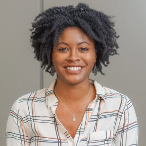 Simone Senior headshot